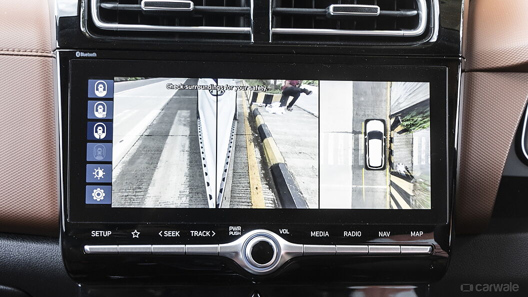 Hyundai Alcazar 360-Degree Camera Control