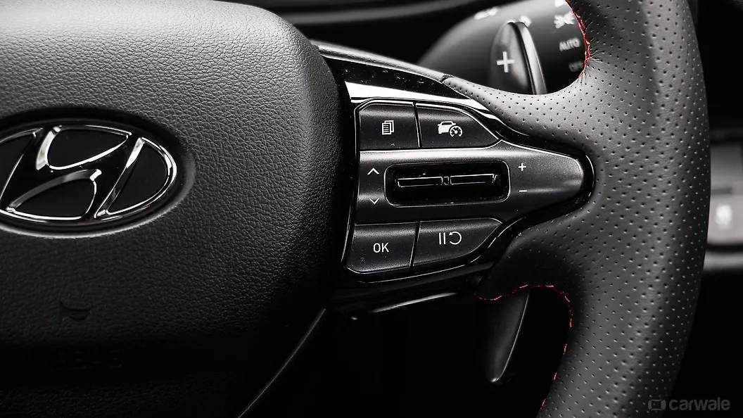 Venue N Line Right Steering Mounted Controls Image, Venue N Line Photos