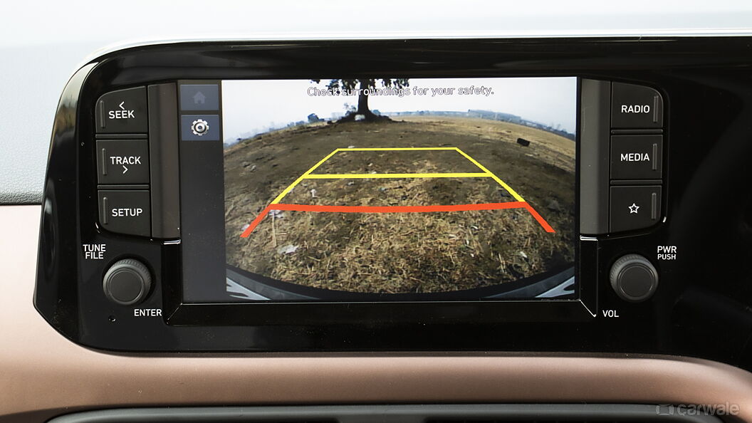 Hyundai Aura 360-Degree Camera Control