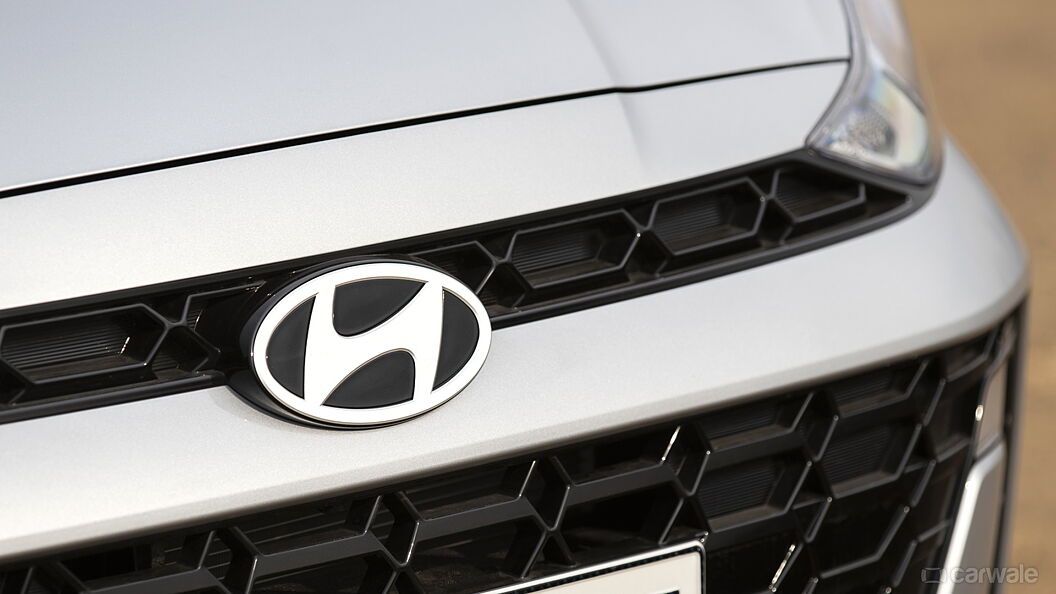 Hyundai Aura Front Logo