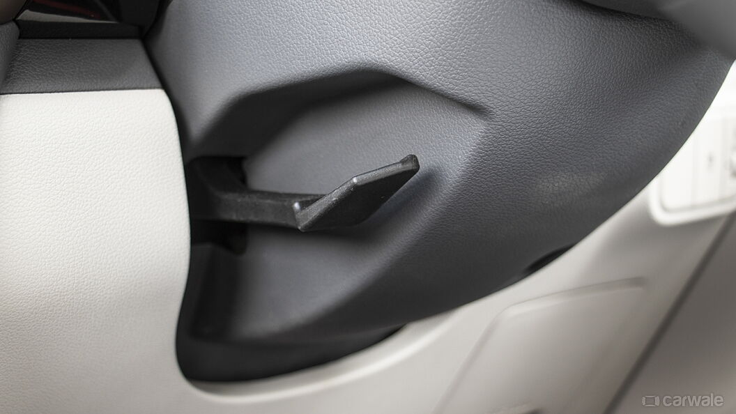 Hyundai Aura Steering Adjustment Lever/Controller