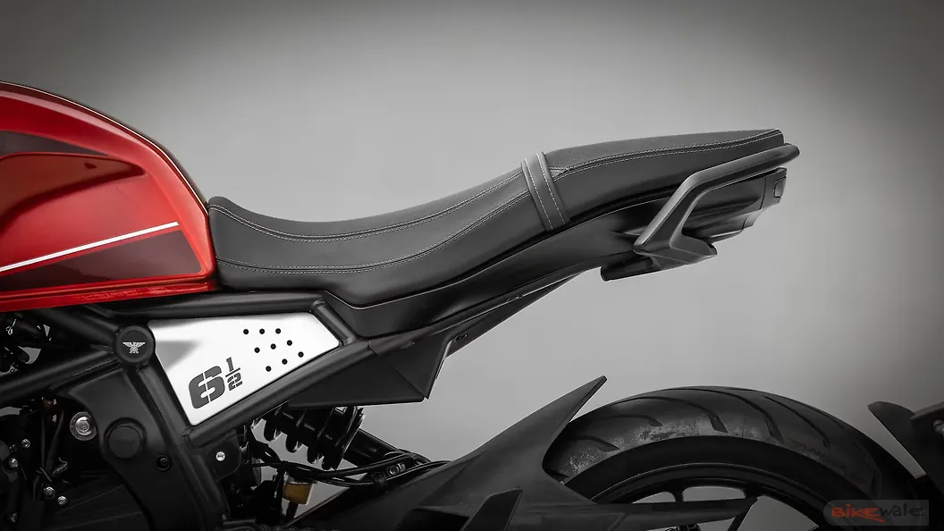 Moto Morini Seiemmezzo Rear Mudguard Image – BikeWale