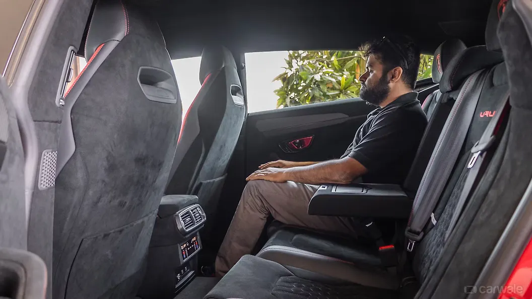 Urus Performante Engine Start Button Image, Urus Performante Photos in India CarWale