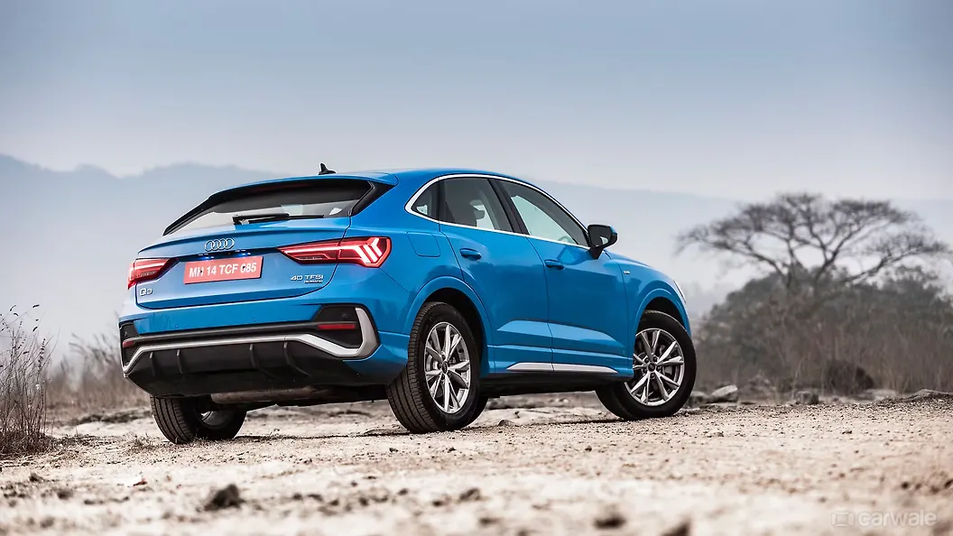 Q3 Sportback Left Side View Image, Q3 Sportback Photos in India - CarWale