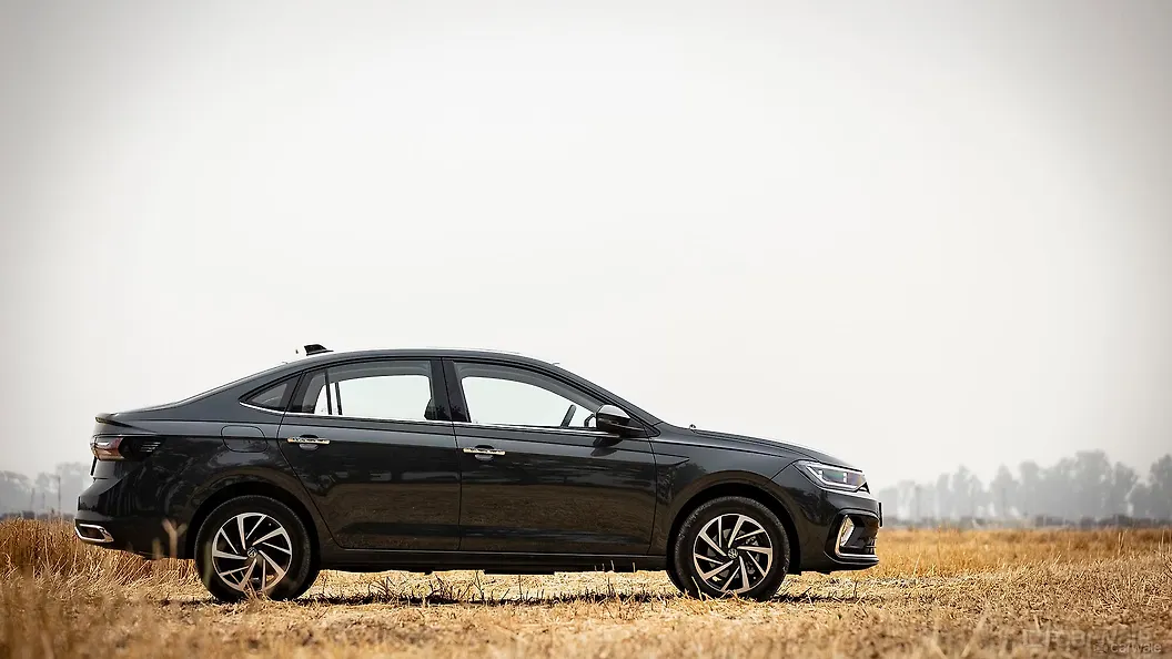 Volkswagen Virtus Right Side View