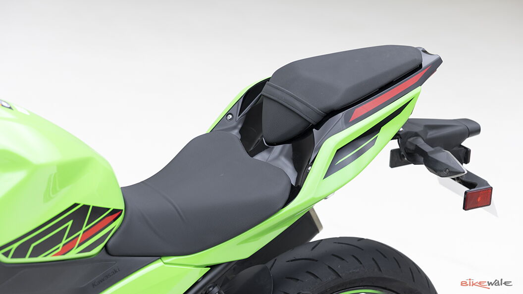 Kawasaki Ninja 400 Bike Seat Image BikeWale