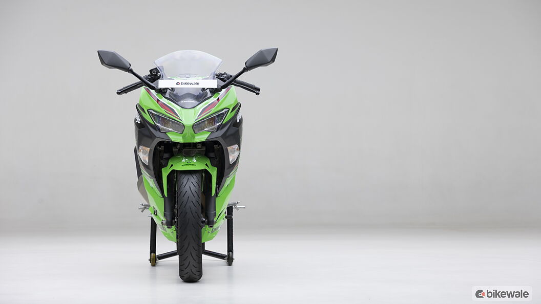 Kawasaki Ninja 400 Front View Image – BikeWale