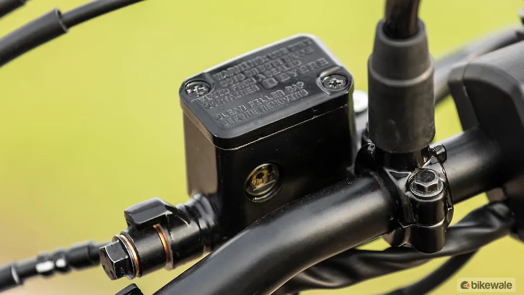 HarleyDavidson X440 Front Brake Fluid Reservoir Image BikeWale