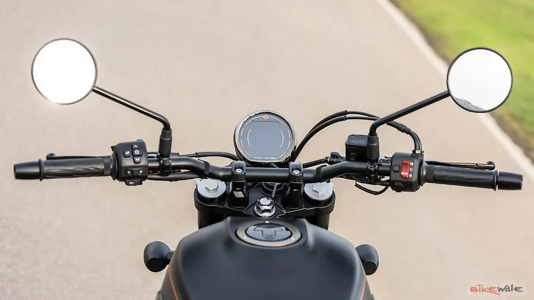 HarleyDavidson X440 Hazard Warning Lights Switch Image BikeWale