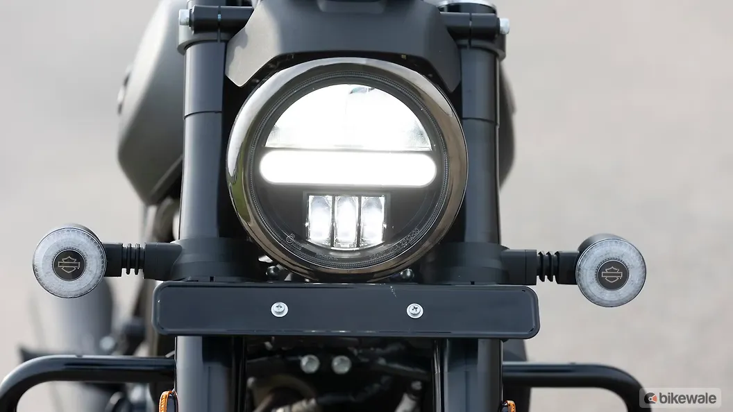 harley-davidson-x440-head-light-image-bikewale