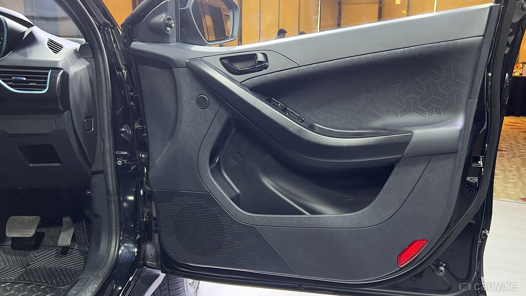 Tata Nexon EV Max Front Right Door Pad