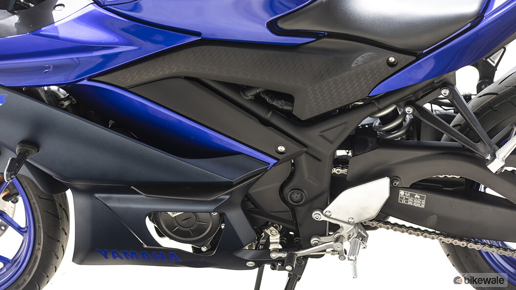 Yamaha YZF-R3 Engine From Left