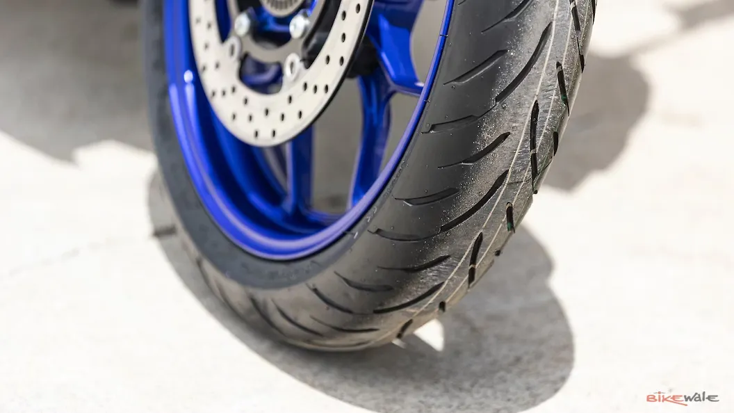 Yamaha YZF-R3 Front Alloy Wheel Image – BikeWale