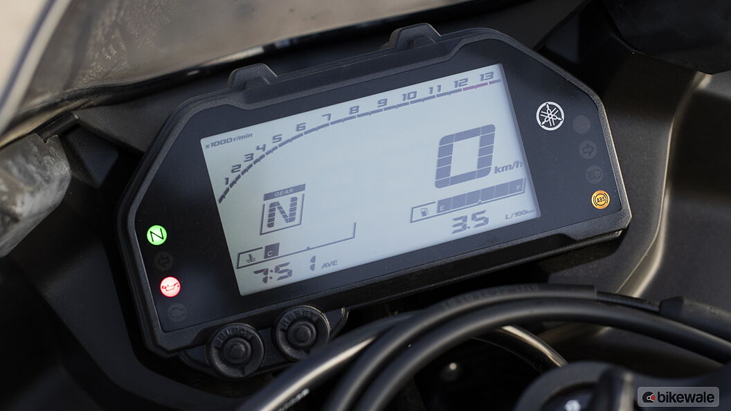 Yamaha YZF-R3 Gear Shift Indicator