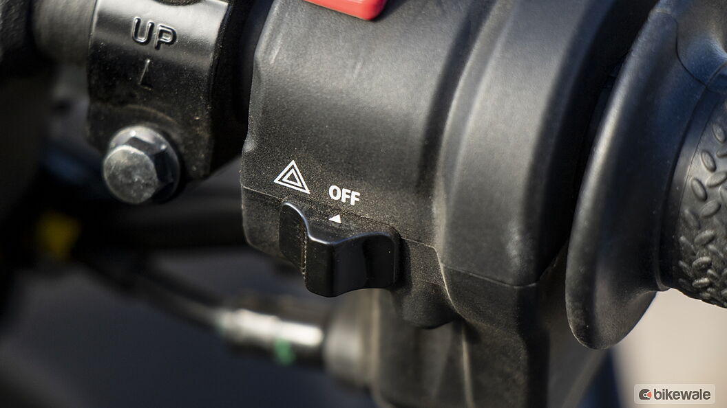 Yamaha YZF-R3 Hazard Warning Lights Switch