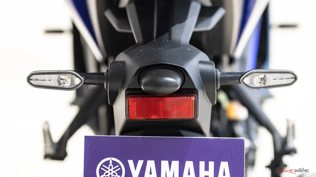 Yzf R3 Rear Yamaha YZF-R3 Rear Turn Indicators Image – BikeWale