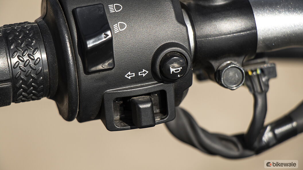 Yamaha MT-03 Turn Indicators Switch