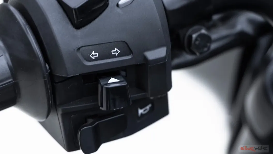 bajaj pulsar handle