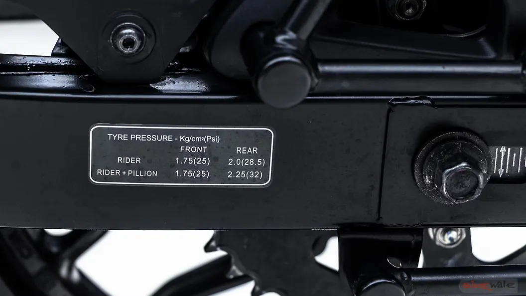 Bajaj Pulsar N250 Rear Swing Arm Image BikeWale
