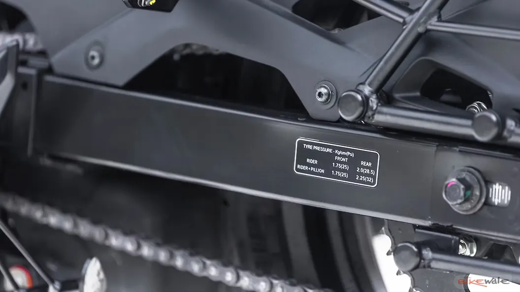 Bajaj Pulsar N250 Rear Swing Arm Image BikeWale