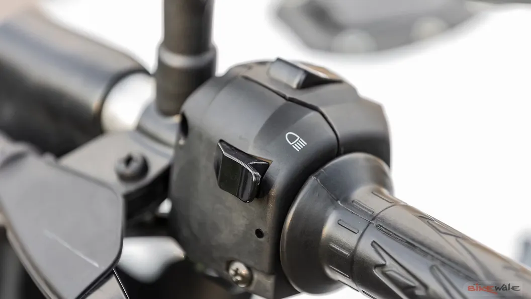 Bajaj Pulsar NS160 Clutch Lever Image BikeWale