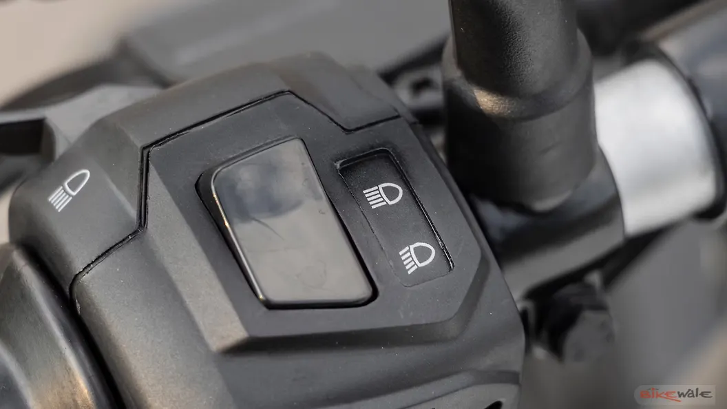 Bajaj Pulsar NS160 High Beam Low Beam Switch Image BikeWale