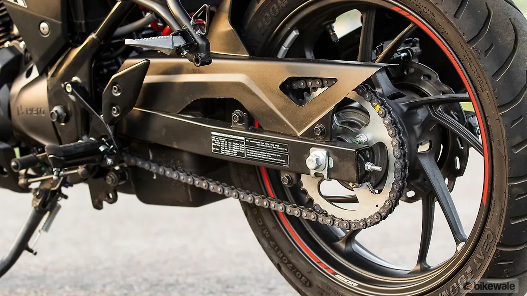 Hero Xtreme 160R 4V Rear Disc Brake Image BikeWale