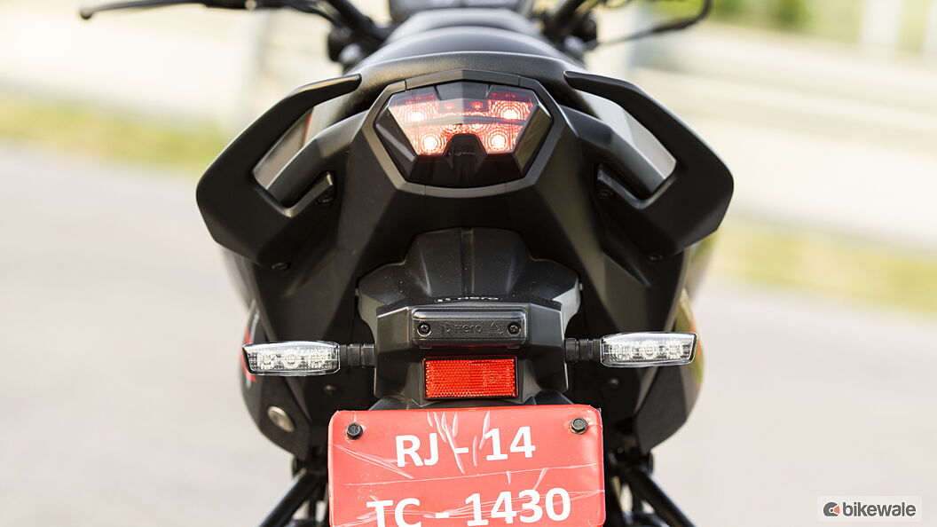 Hero Xtreme 160R 4V Number Plate Lamp