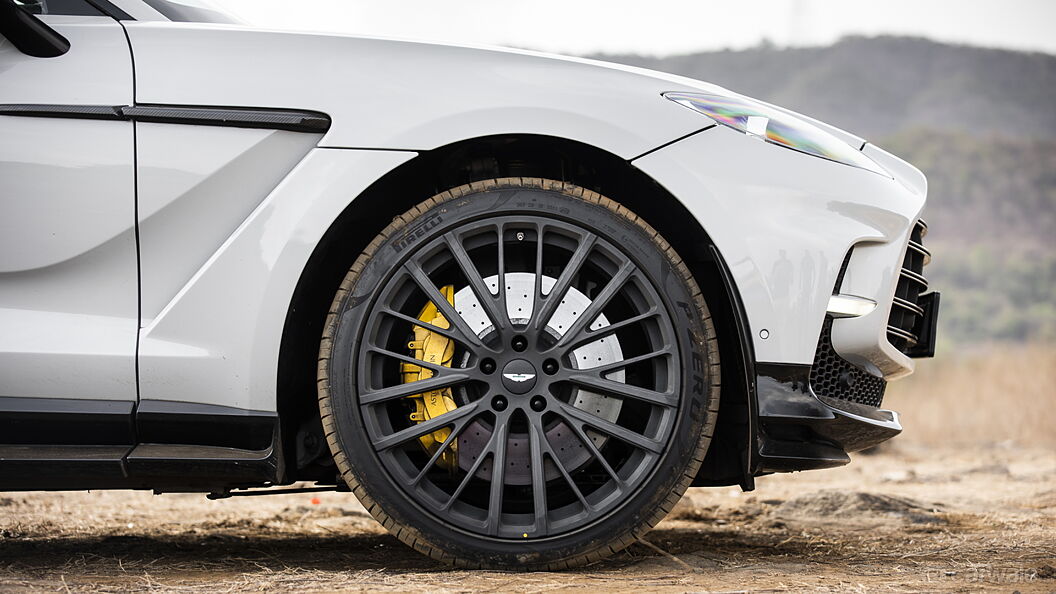 Aston Martin DBX Wheel