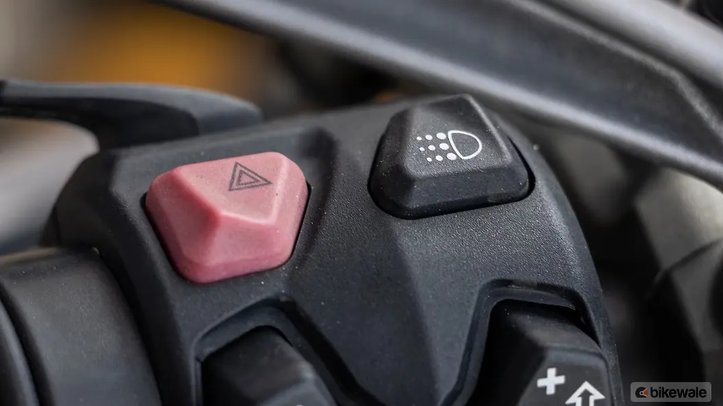 Ducati Streetfighter V4 Hazard Warning Lights Switch Image BikeWale