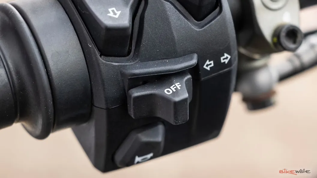 Ducati Streetfighter V4 Turn Indicators Switch Image BikeWale