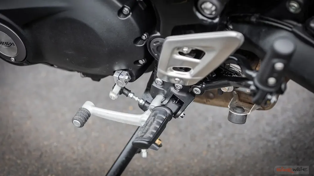 Triumph Speed 400 Gear Shift Lever Image BikeWale