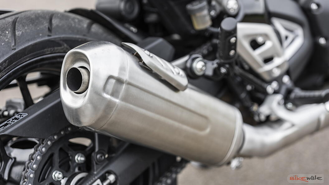 Triumph Speed 400 USB Port Image – BikeWale