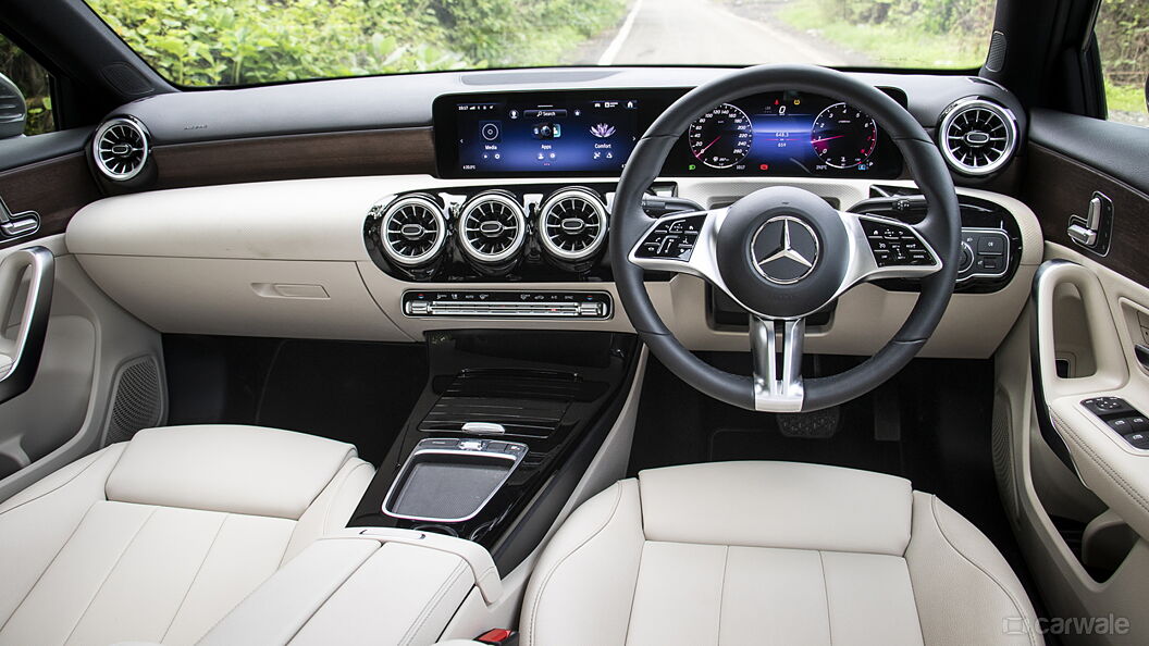 Mercedes-Benz A-Class Limousine Dashboard