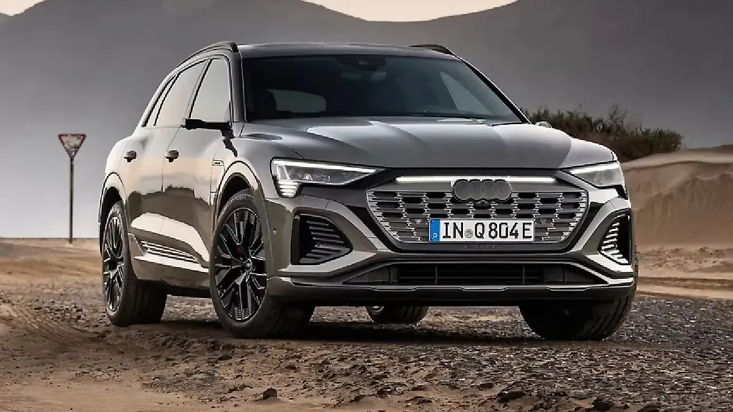 ऑडी Q8 स्पोर्टबैक ई-ट्रॉन ग्रिल्ल