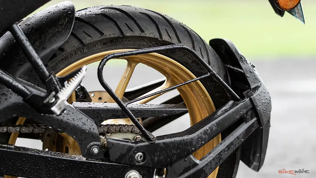 Yamaha FZS Fi V4 Rear Swing Arm Image BikeWale