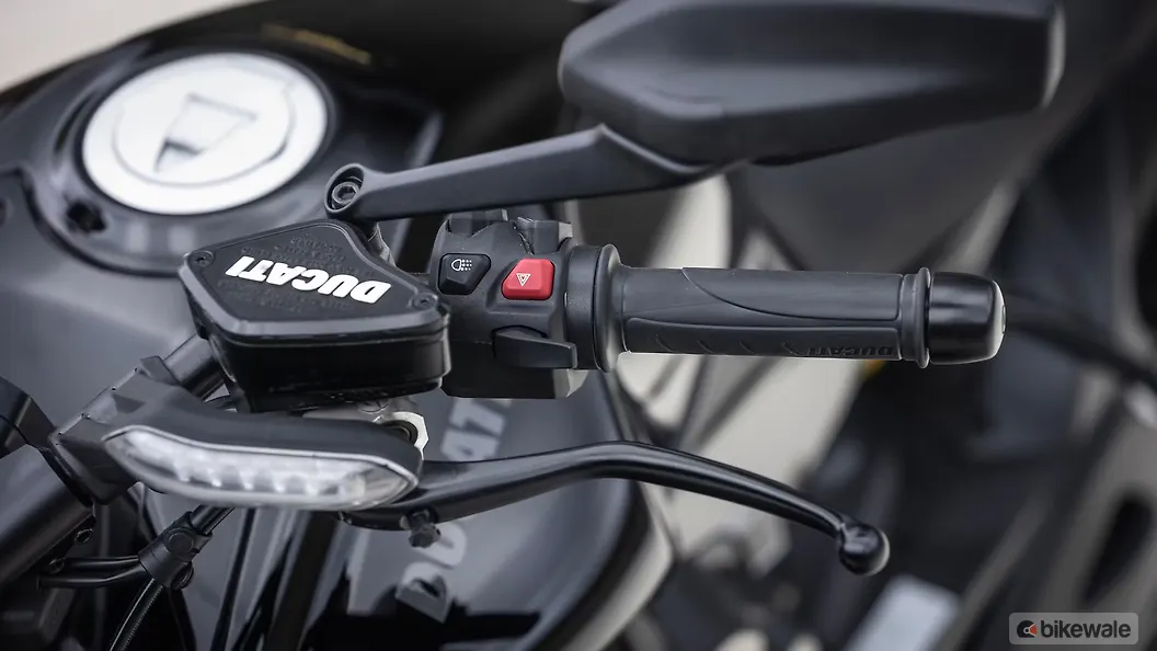 Ducati Diavel V4 Clutch Lever Image BikeWale