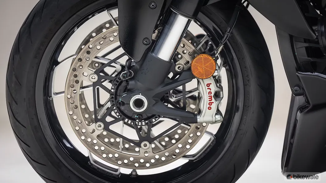 Ducati Diavel V4 Front Brake Fluid Reservoir Image BikeWale