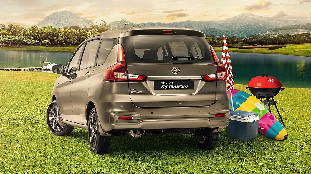 Rumion Dashboard Image, Rumion Photos in India - CarWale