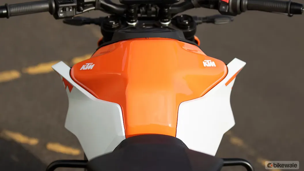 KTM 250 Duke Branding/Fuel Tank Decal Image BikeWale