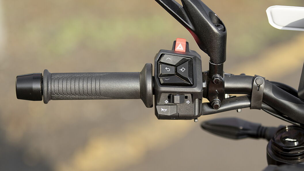 Duke 250 handlebar discount price