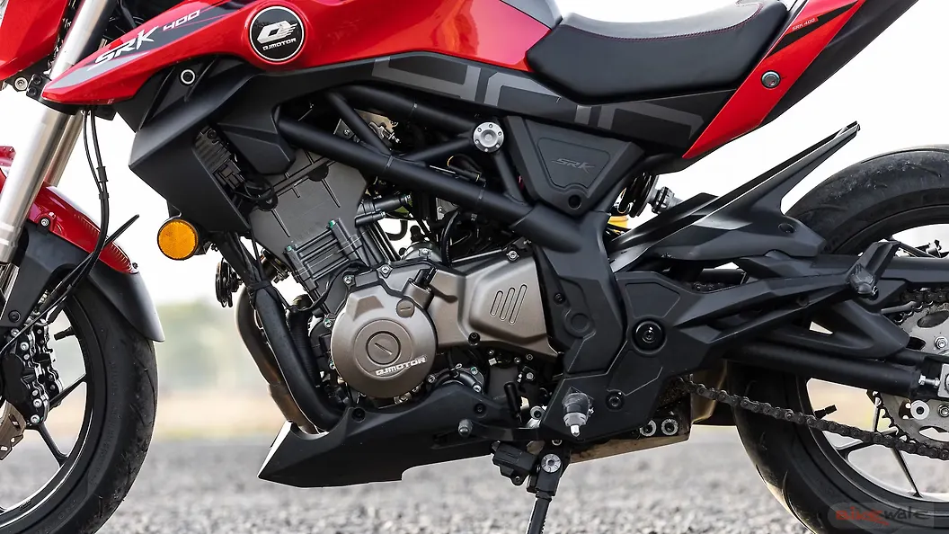 QJ Motor SRK 400 Engine From Left Image – BikeWale
