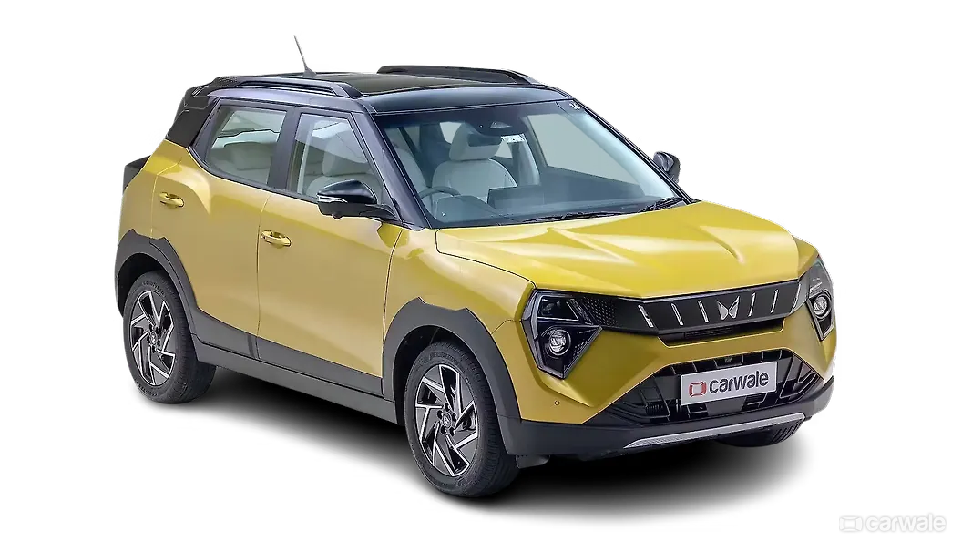 Mahindra XUV 3XO Right Front Three Quarter