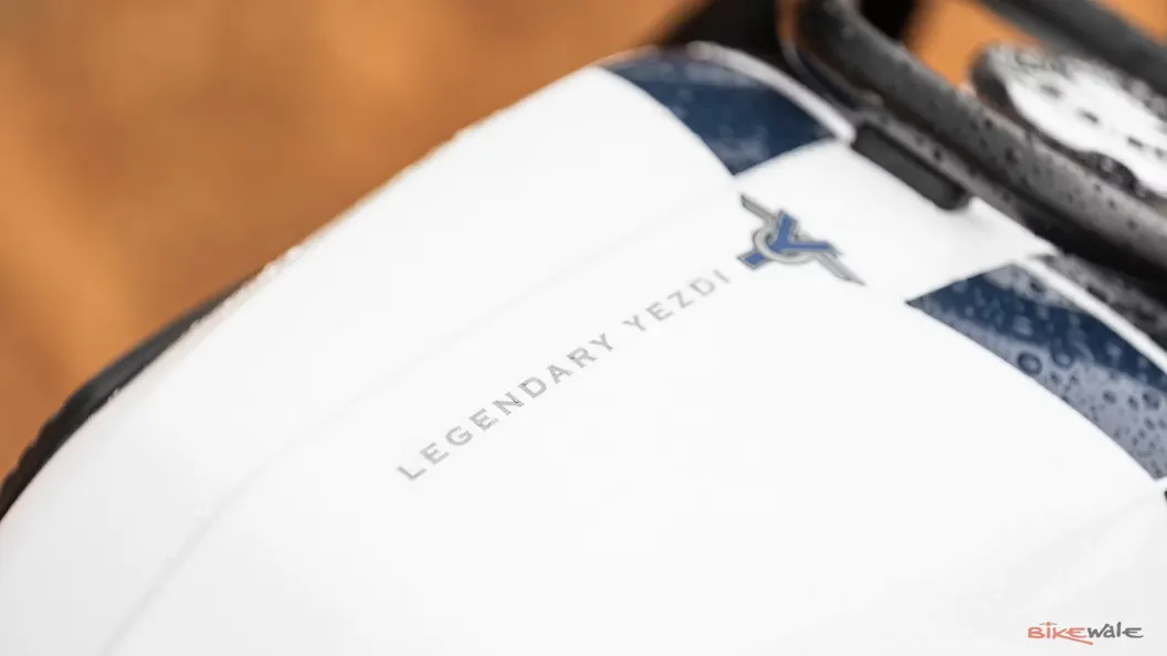 Yezdi Adventure Fuel Tank Image BikeWale