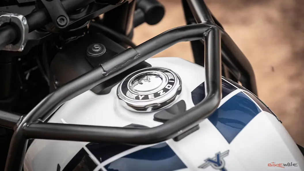 Yezdi Adventure Fuel Tank Image BikeWale