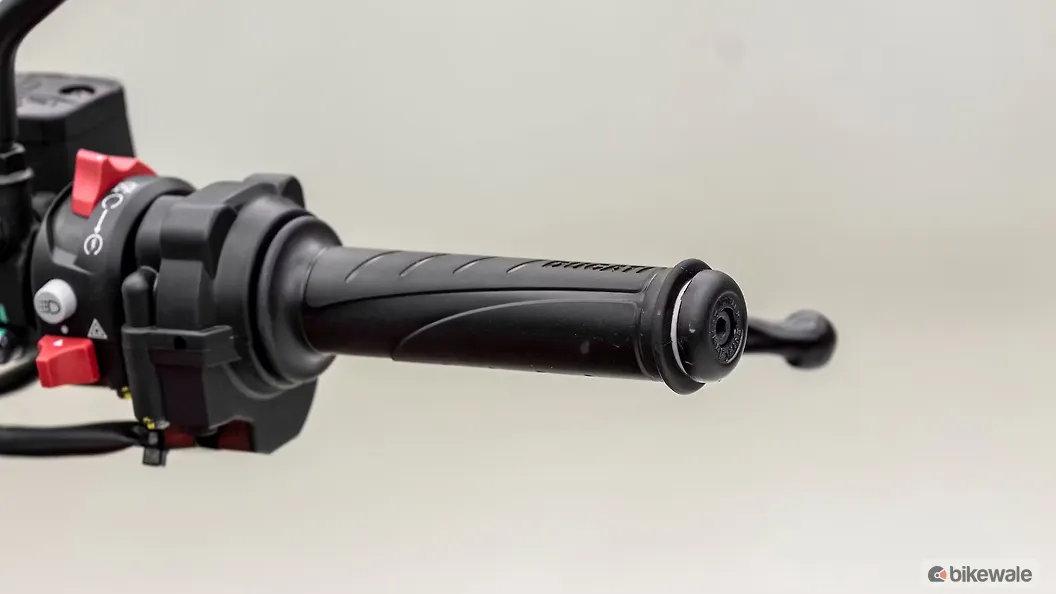 Ducati Scrambler Full Throttle [2023-2024] Bar End weight Image – BikeWale