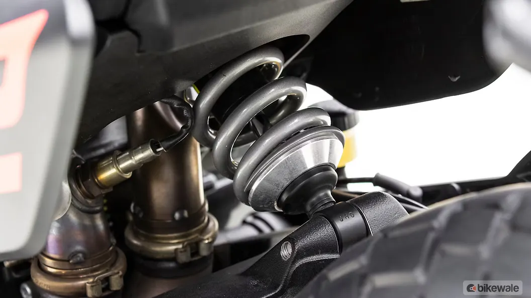 Ducati Scrambler Full Throttle [2023-2024] Rear Suspension Image – BikeWale