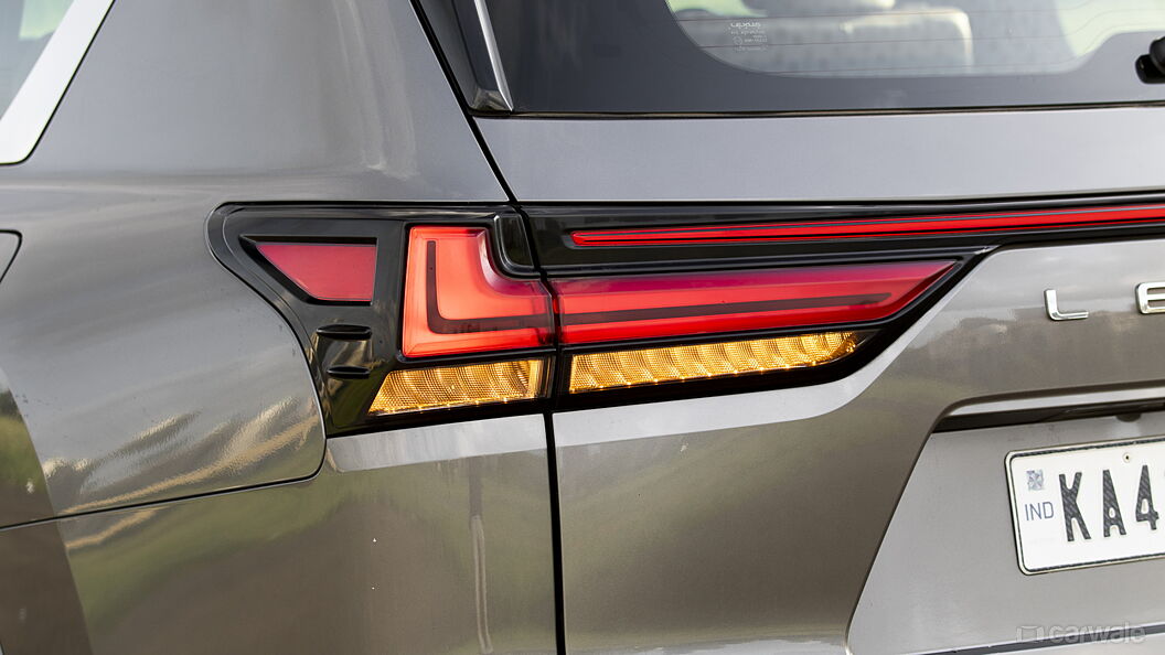 Lexus LX Tail Light/Tail Lamp