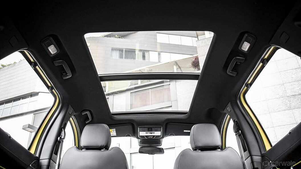 Tata Harrier Sunroof/Moonroof