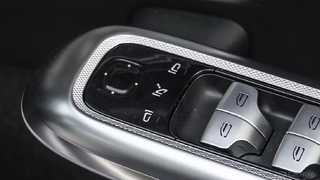 E-Class Outer Rear View Mirror ORVM Controls Image, E-Class Photos in ...